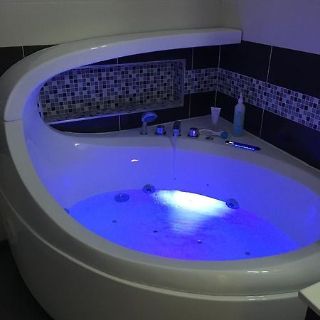 Chambres D'Hotes Au Coin Du Spa บูโลญ-ซูร์-แมร์ ภายนอก รูปภาพ